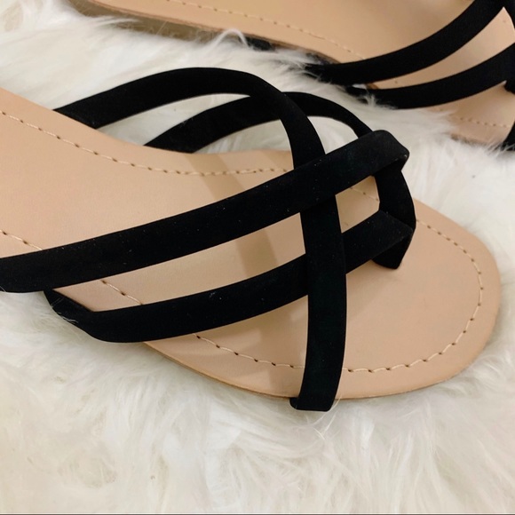 ✨NEW Renee Sandal- in Black - Picture 5 of 6